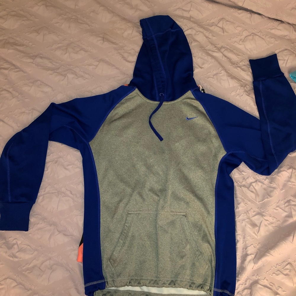 Nike sweatshirt
